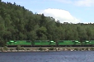 NB Southern 2319 at Harvey Lake, 2007/07/28